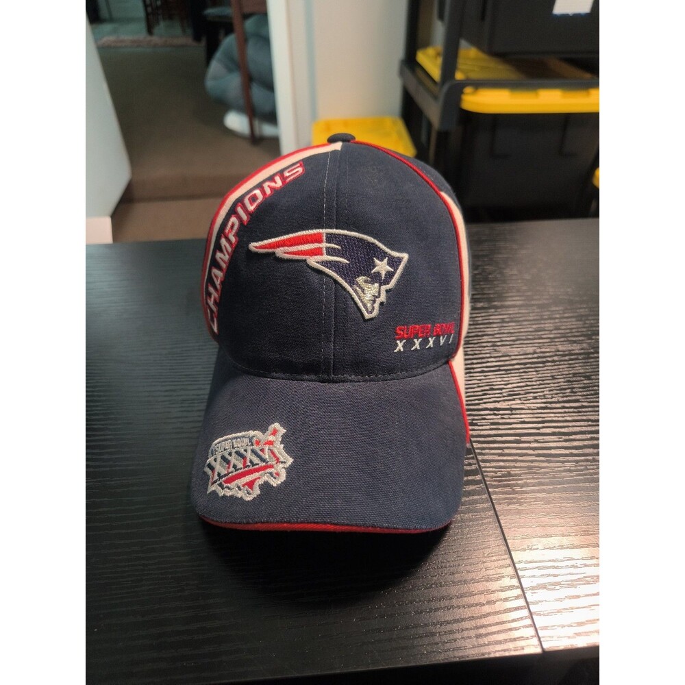 Reebok New England Patriots Super Bowl XXXVI Champions Adjustable Hat